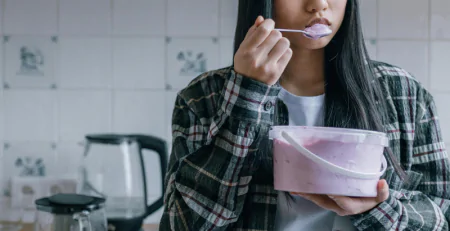 Emotional Eating vs. Food Noise: What's the difference?