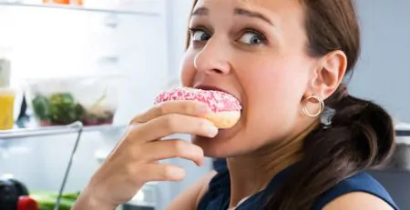 Why Food Noise Intensifies at Night and How to Stop It